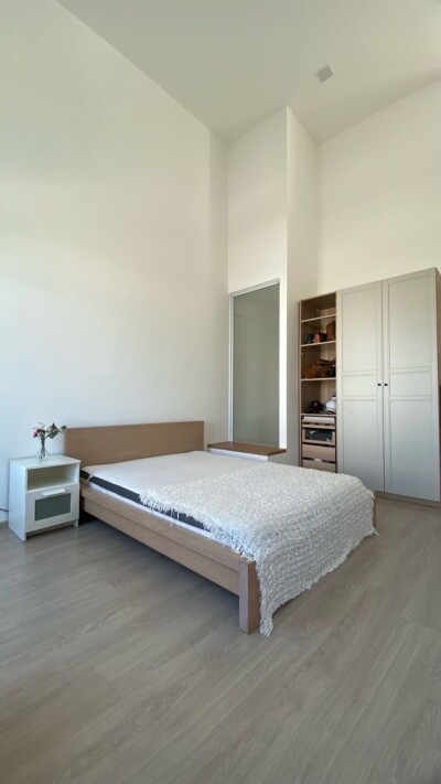 อัพเดทล่าสุด 7/7/2568 : อินดี้ 2 บางนา - รามคำแหง 2 / พื้นที่ใช้สอย: 160 ตร.ม.  จำนวนชั้น: 3 ชั้น