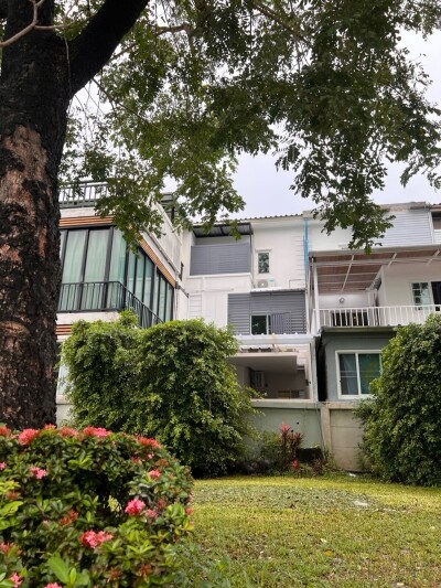 เดอะ เมทโทร พระราม 9 / The Metro Rama 9-20