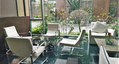 ทรู ทองหล่อ / Thru Thonglor