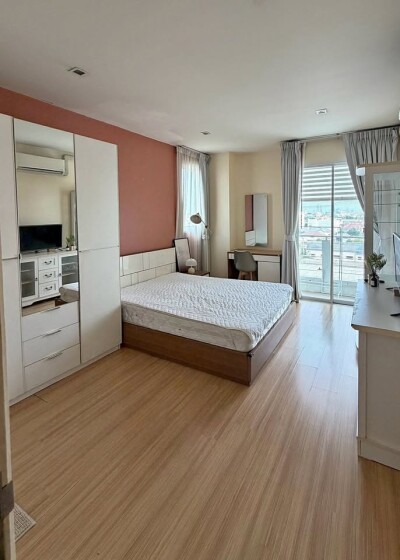 แฮปปี้ คอนโด ลาดพร้าว 101 / Happy Condo Ladprao 101