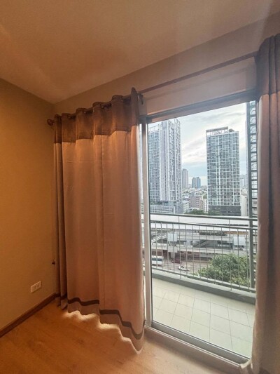 ไฮฟ์ แอท สาทร / Hive at Sathorn