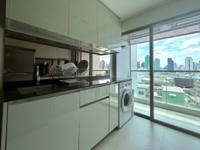 เดอะ รูม เจริญกรุง 30 / The Room Charoenkrung 30