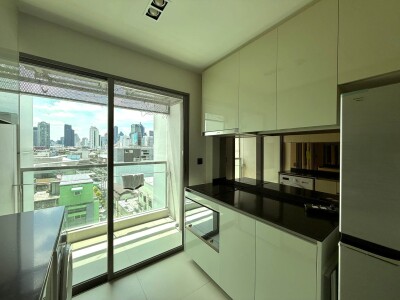 เดอะ รูม เจริญกรุง 30 / The Room Charoenkrung 30