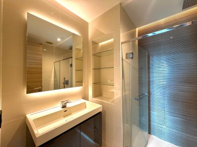 เดอะ รูม เจริญกรุง 30 / The Room Charoenkrung 30