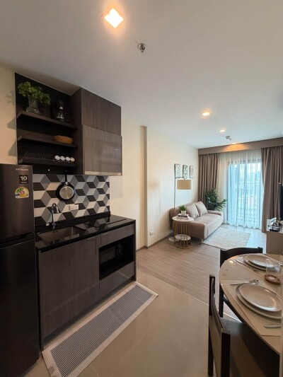 เดอะ เบส เพชรบุรี - ทองหล่อ / THE BASE Phetchaburi - Thonglor