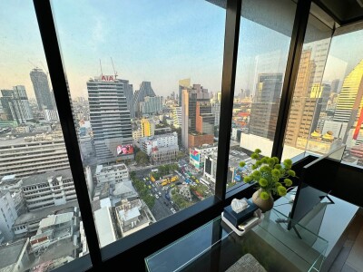 เอ็ม สีลม / M Silom