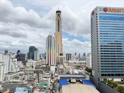 เดอะ แพลทตินัม / The Platinum