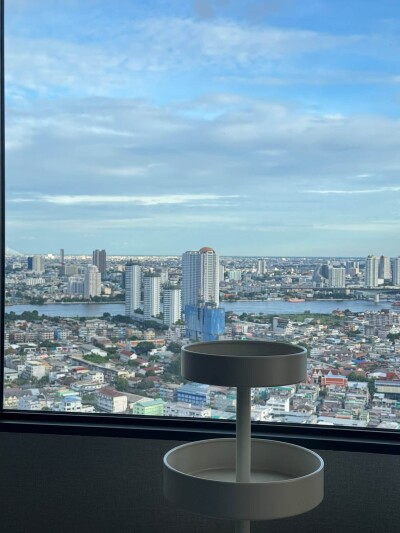 เรฟเฟอเรนซ์ สาทร - วงเวียนใหญ่ / Reference Sathorn - Wongwianyai