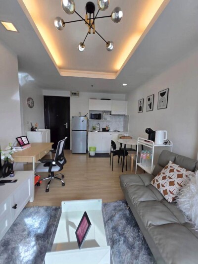 ทรู ทองหล่อ / Thru Thonglor