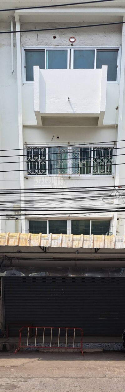 🏢 ให้เช่าอาคารพาณิชย์ 4 ชั้น | พหลโยธิน 37/1 (ห่างถนนใหญ่เพียง 50 ม.)