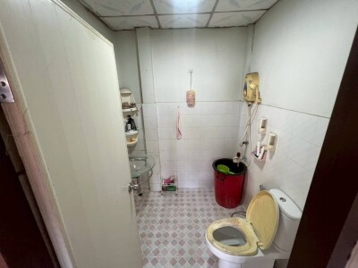 อัพเดทล่าสุด 18/8/2568 : หมู่บ้าน ธันธวัช 5 ซอยวัชรพล1/9 สุขาภิบาล5 เทพรักษ์ / พื้นที่ 25 ตร.ว. แบบ 2 ห้องนอน 3 ห้องน้ำ-9