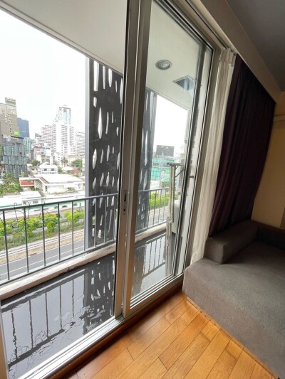 เดอะ เครสท์ ร่วมฤดี / พื้นที่ 59–60 ตร.ม.  1 ห้องนอน