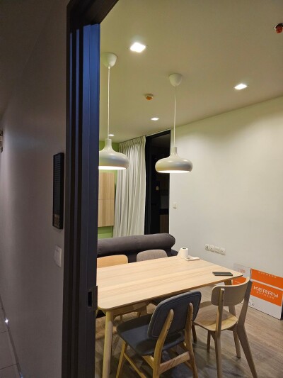 อัปเดตล่าสุด 20/4/2568 : เดอะ ไลน์ วงศ์สว่าง / 🌈 2 นอน 1 น้ำชั้น 29 / 51.73 ตร.ม. แต่งครบ-6