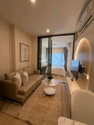 ไลฟ์ พระราม 4 - อโศก / ขนาด 30 ตรม. ห้องตกแต่งบิ้วอินสวย