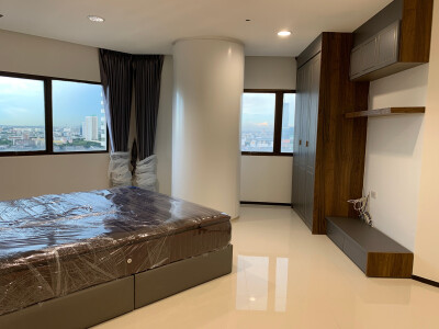 เซ็นทรัลซิตี้ บางนา อีสทาวเวอร์ / Central City East Tower