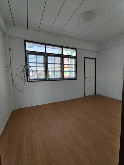 อัพเดทล่าสุด 6/12/2568 : 🏡 ให้เช่า อาคารพาณิชย์ หลังหัวมุม ซอยเทพารักษ์ 78 (โกสิน)