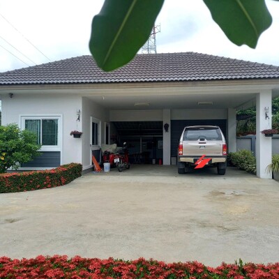 บ้านเดี่ยว 2 หลัง บนที่ดิน 1ไร่ ตกแต่งพร้อมอยู่