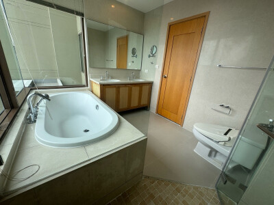 ดิ เอ็มโพริโอ เพลส / The Emporio Place-28