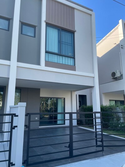 พลีโน่ สุขุมวิท บางนา 3 / Pleno Sukhumvit-Bangna 3