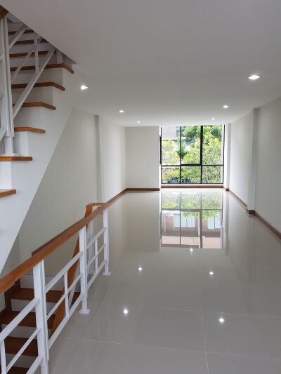 📌 ให้เช่า Home Office 4 ชั้น ย่านอ่อนนุช – ศรีนครินทร์-4