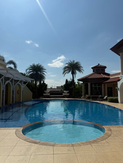 ลัดดารมย์ อิลิแกนซ์ วงแหวน สาทร-16