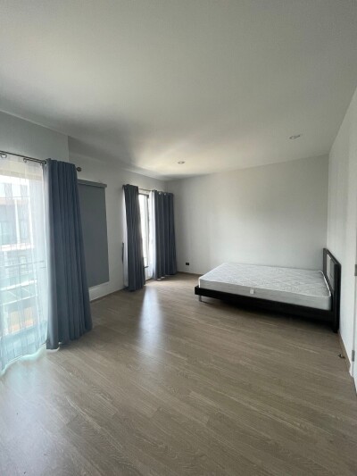 หมู่บ้านเดอะวิชั่น ลาดพร้าว นวมินทร์ / 3 ชั้น หน้ากว้าง 5.5 เมตร หมู่บ้านเดอะวิชั่น ลาดพร้าว นวมินทร์-4