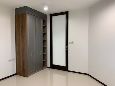 เซ็นทรัลซิตี้ บางนา อีสทาวเวอร์ / Central City East Tower