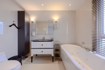 เดอะ โอเลียนเดอร์ / The Oleander-17