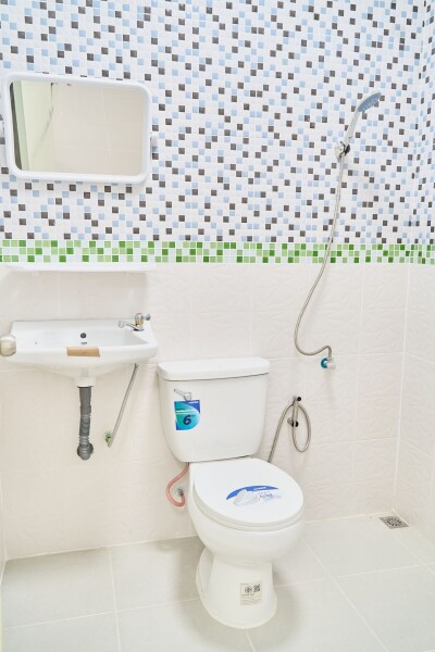 ทาวน์เฮ้าส์ 4 ห้องนอน  3 ห้องน้ำ  จอดรถได้ 4 คัน-6