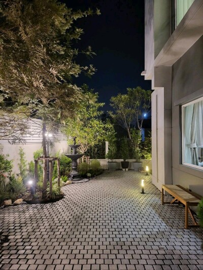 เซนโทร พหลฯ - วิภาวดี 2 / 🏠 พื้นที่ใช้สอย: 225 ตร.ม. 🔹 จำนวนชั้น: 2 ชั้น