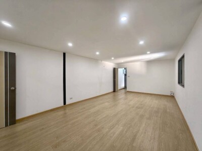 🚛 โกดัง + ออฟฟิศให้เช่า 📍 ซอยอ่อนนุช 39 / ศรีนครินทร์ 24