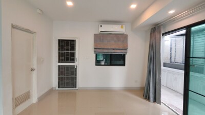 อัพเดทล่าสุด 27/9/2568 :  พลีโน่ พหลโยธิน - รังสิต / Pleno Phaholyothin - Rangsit-4