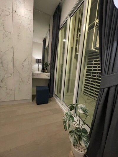 เดอ ลาพีส จรัญ 81 / De Lapis Charan 81-15