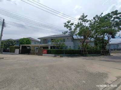 มัณฑนา 2 บางนา กม.7 / เนื้อที่บ้าน 124 ตร.วา เนื้อที่ใช้สอย 335 ตร.เมตร