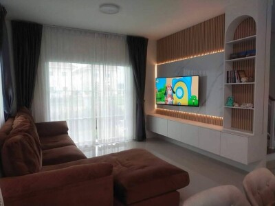 บ้านลลิล เดอะ เพรสทีจ วงแหวนฯ-ลำลูกกา คลอง 6 / 💰3 ห้องนอน 3 ห้องน้ำ 2 ที่จอดรถ