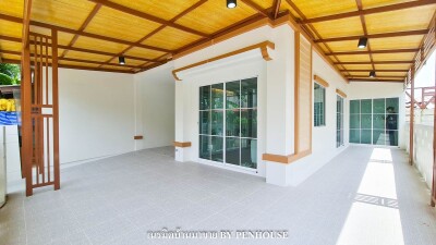 พฤกษาวิลล์ 27 มีนบุรี - สุขาภิบาล 2 / เนื้อที่ : 24 ตารางวา 3 ห้องนอน 2 ห้องน้ำ 1 ที่จอดรถ 1 ห้องครัว 1 ห้องรับแขก