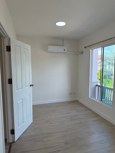 อัพเดทล่าสุด 27/9/2568 :   พฤกษา วิลล์ 53/2 สะแกงาม - พระราม 2 / - เนื้อที่ 18.5 ตารางวา 109 ตารางเ