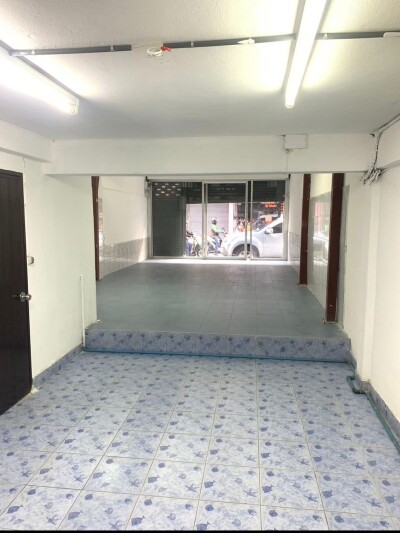 ✨ ให้เช่าอาคารพาณิชย์ 2 ชั้นครึ่ง ซ.พหลโยธิน 52-3