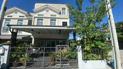 อัพเดทล่าสุด 7/7/2568 : อินดี้ 2 บางนา - รามคำแหง 2 / พื้นที่ใช้สอย: 160 ตร.ม.  จำนวนชั้น: 3 ชั้น