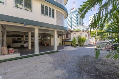 🏢 ให้เช่า ตึก 5 ชั้น + ดาดฟ้าพร้อมบ้านเรือนไทย ใจกลางเมือง-2