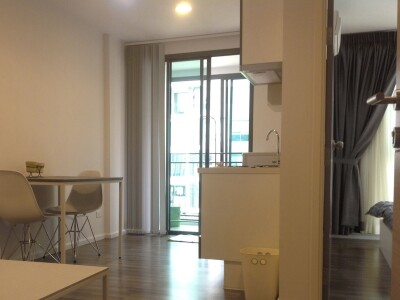 ลิฟวิ่ง เนสท์ รามคำแหง / • 1 ห้องนอน 1 ห้องน้ำ • อาคาร C ชั้น 3-3