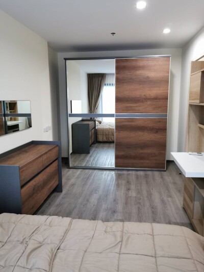 ริชพาร์ค แอท ทริปเปิ้ล สเตชั่น / 🛏 1 ห้องนอน 📐 ขนาด 35 ตร.ม. 🏞 ชั้นสระว่ายน้ำ | ทิศเหนือ | วิวสระว่ายน้ำ-7