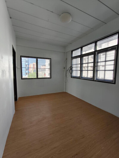 อัพเดทล่าสุด 6/12/2568 : 🏡 ให้เช่า อาคารพาณิชย์ หลังหัวมุม ซอยเทพารักษ์ 78 (โกสิน)