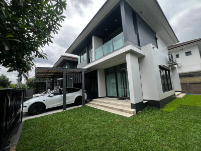 เศรษฐสิริ กรุงเทพกรีฑา