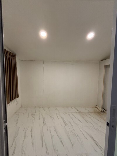 บ้านแฝด สวย ตกแต่งพร้อม ทำเลดี สงบ ปลอดภัย ใกล้แหล่งชุมช