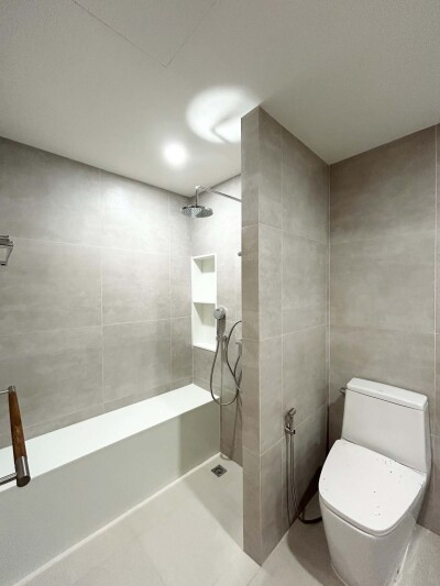 ริเวอไรน์ เพลส คอนโดมิเนียม / Riverine Place Condominium