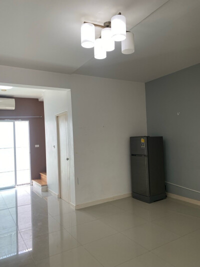 อินดี้ ประชาอุทิศ 90-8