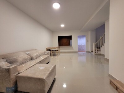 บ้านพฤกษา 12/1 รังสิต คลอง 3 / 18 ตรว., 3 ห้องนอน, 2 ห้องน้ำ, ห้องครัวใหญ่+มินิบาร์ สไตล์วินเทจ