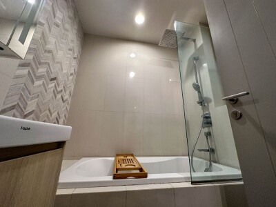 โอกะ เฮ้าส์ สุขุมวิท 36 / Oka Haus Sukhumvit 36-18