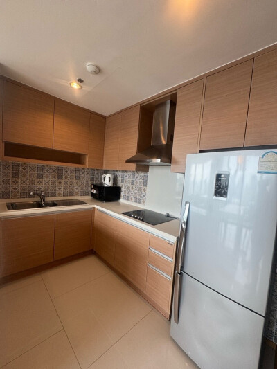 ดิ เอ็มโพริโอ เพลส / The Emporio Place-21